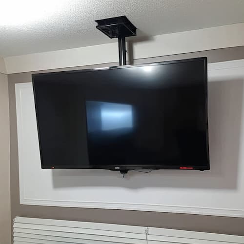 Instalación Televisor en techo